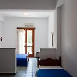 Hotel Finikas Santorini 3*