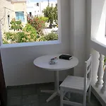 Hotel Finikas Santorini 3*
