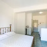 Finikas Santorini Καμάρι