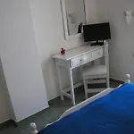 Ξενοδοχείο Finikas Santorini