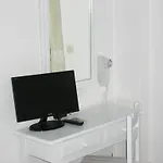 Finikas Santorini Καμάρι