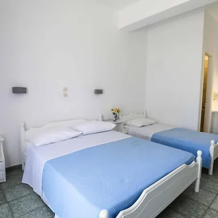 Finikas Santorini Hotel Kamári