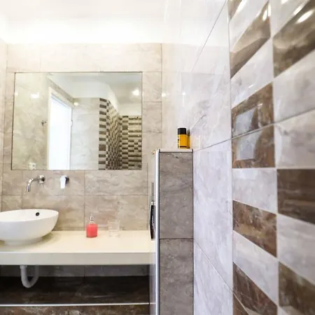 Hotel Finikas Santorini 3*