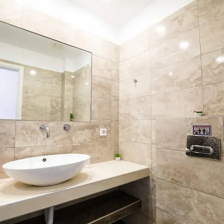 Finikas Santorini Отель 3*