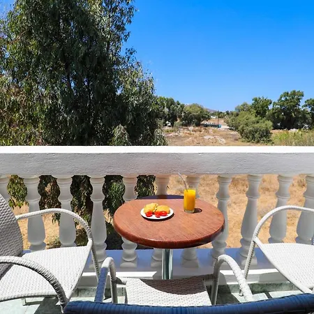 Finikas Santorini Hotell Kamári