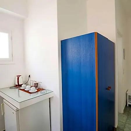 Finikas Santorini 3* Καμάρι