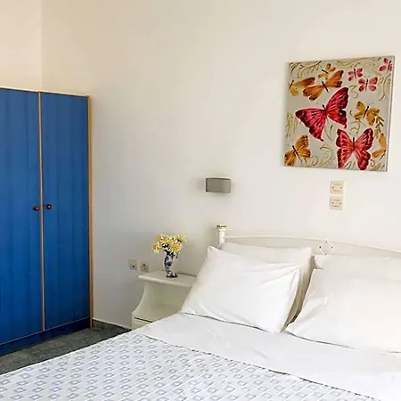 Finikas Santorini Ξενοδοχείο 3*
