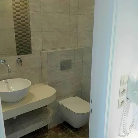 Finikas Santorini Ξενοδοχείο Καμάρι
