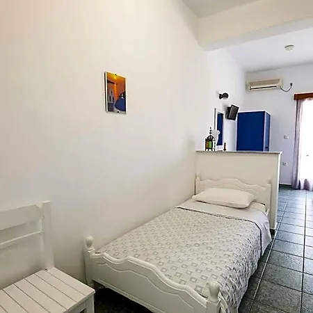 Ξενοδοχείο Finikas Santorini Καμάρι