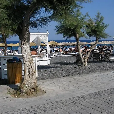 Finikas Santorini Hotel Kamári