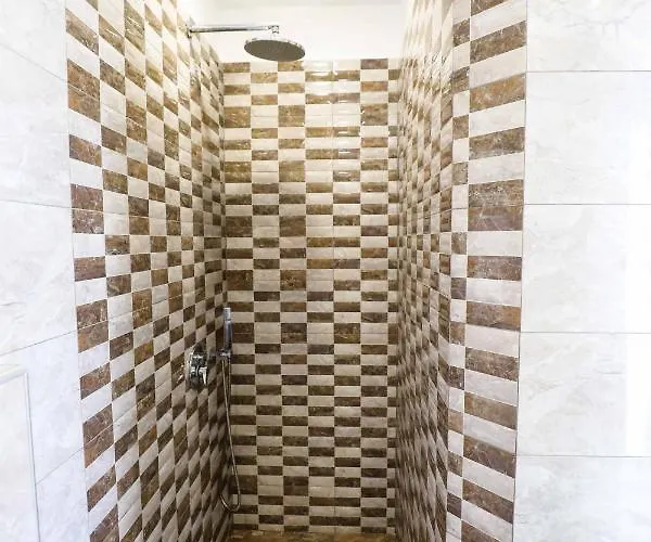 Finikas Santorini ホテル Kamári