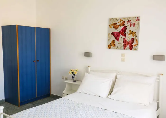 Finikas Santorini ホテル