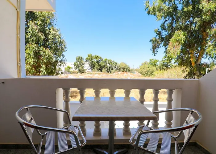 Finikas Santorini ホテル