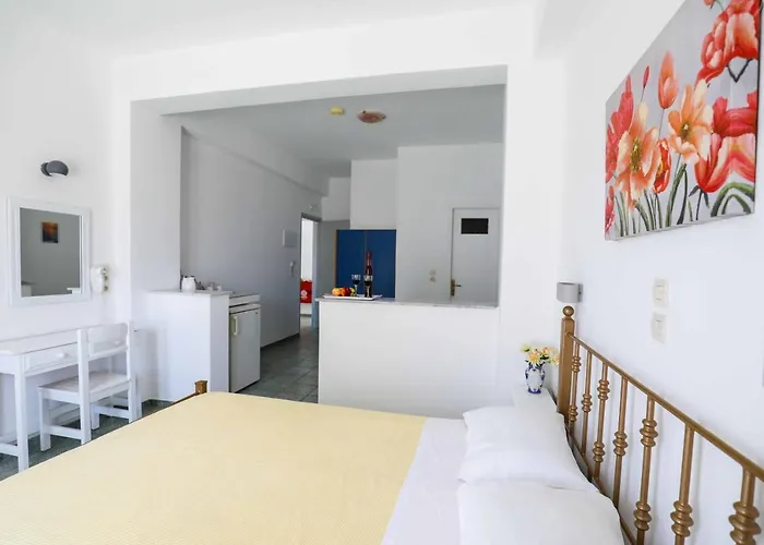 Finikas Santorini ホテル