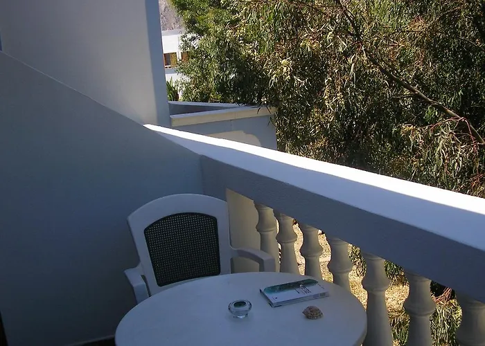 ホテル Finikas Santorini