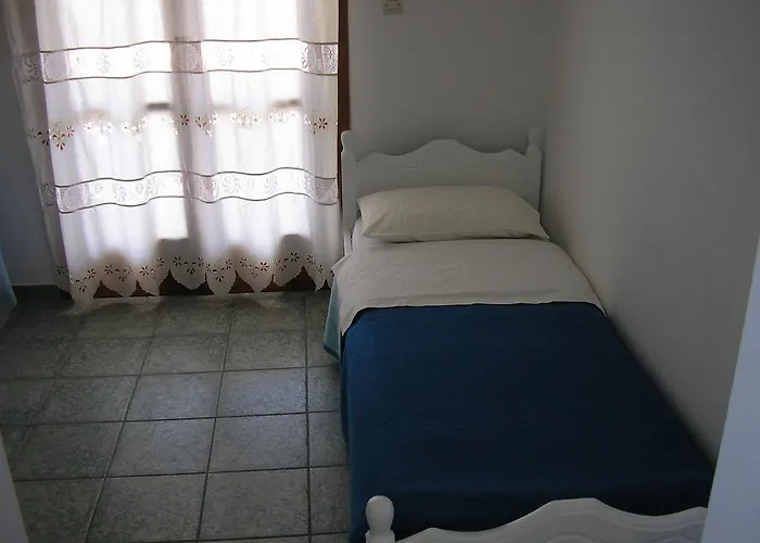 ホテル Finikas Santorini