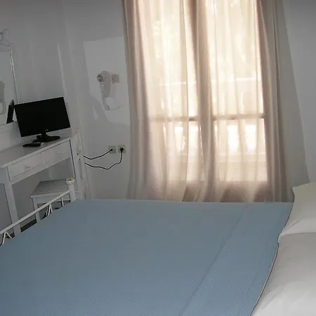 호텔 Finikas Santorini Kamári