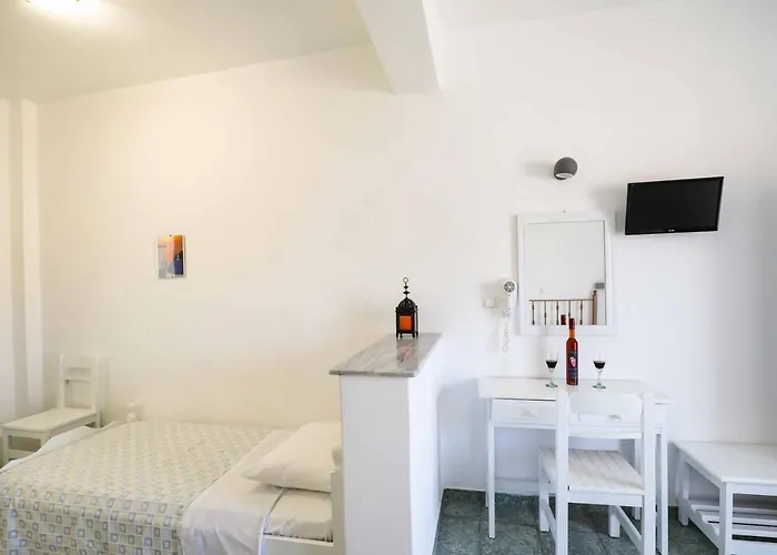 Hotel Finikas Santorini Kamári