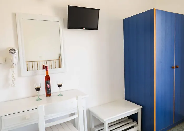 Hotel Finikas Santorini