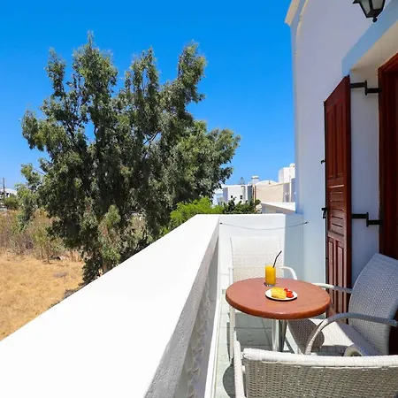 Finikas Santorini